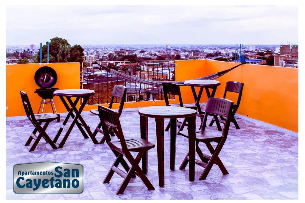 Apartaestudios San Cayetano Cali Exteriör bild